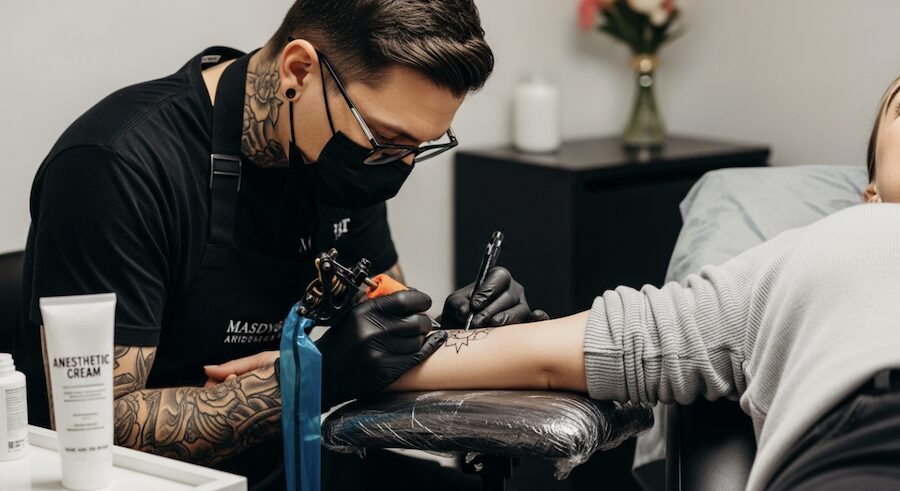 útmutató érzéstelenítő termékekhez tetováláshoz